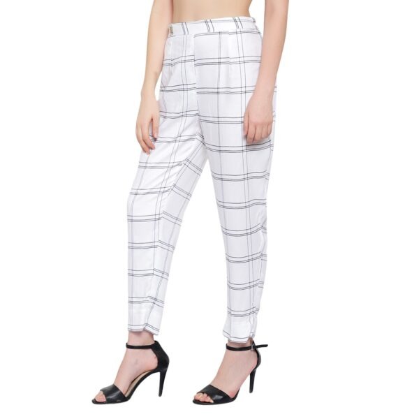Women Black & White Check Trouser