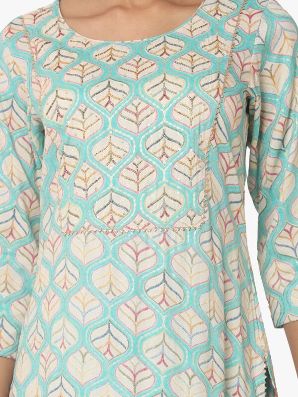 Aksha Rama Green Trouser Set8