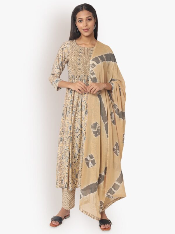 Heart Touching Golden Naira Cut Suit