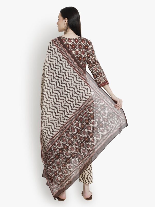 Longing Pairings Mehandi Women Ladies Suit.