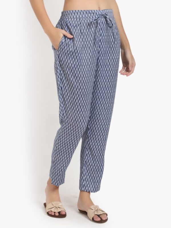 Casual Chic Blue Ladies Suit..1