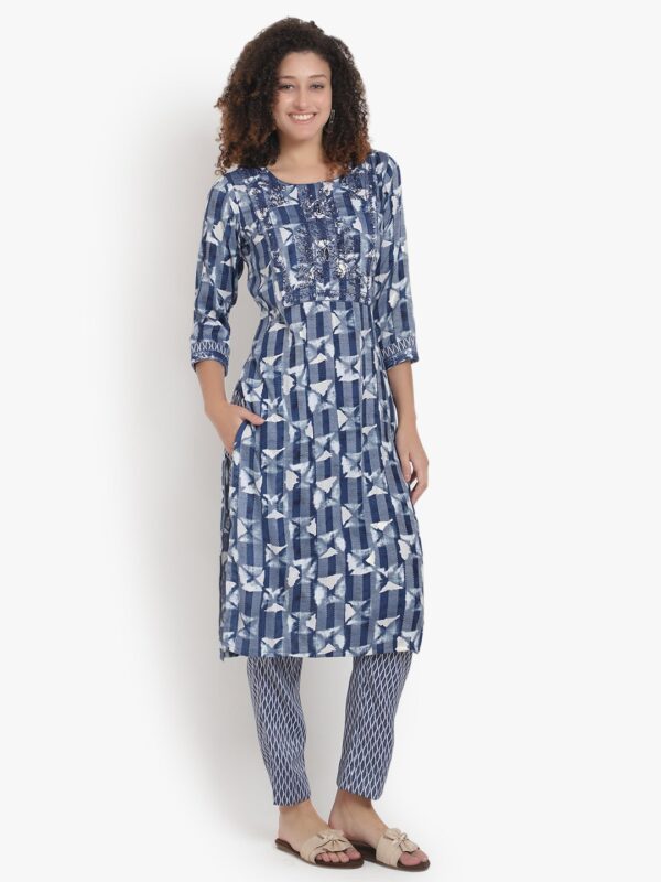 Casual Chic Blue Ladies Suit1..