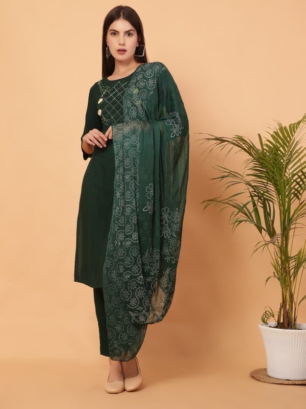Elegance. Pairs P.Green Ladies Suit