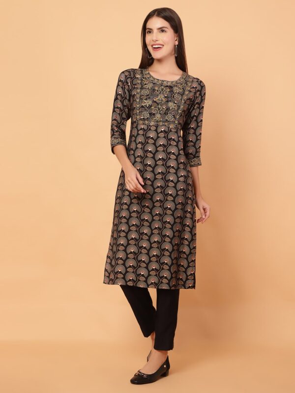 Modern Duet Black Ladies Suit1